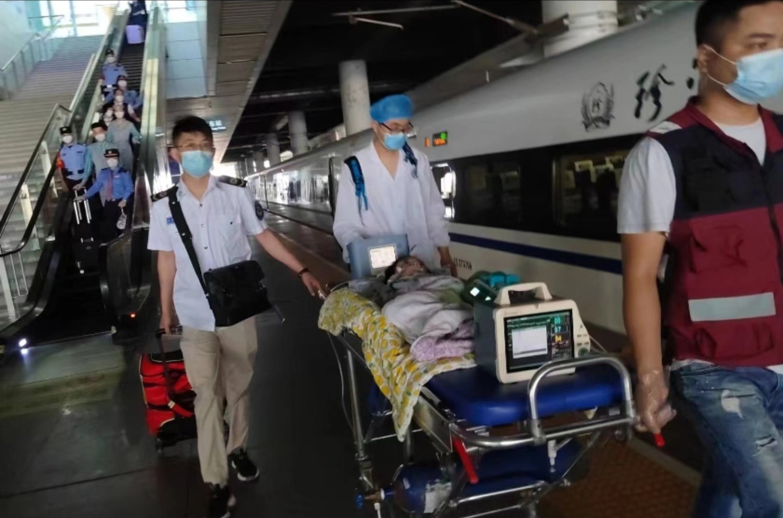 宜章县高铁转运公司